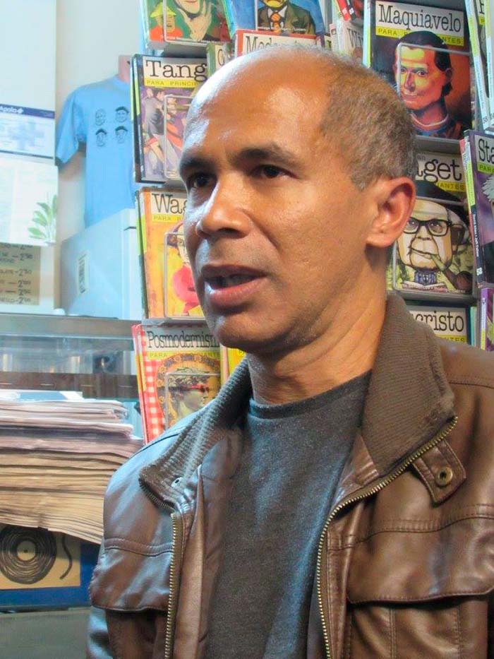 Edgar Borges, autor de La niña del salto Edgar Borges, autor de La niña del salto