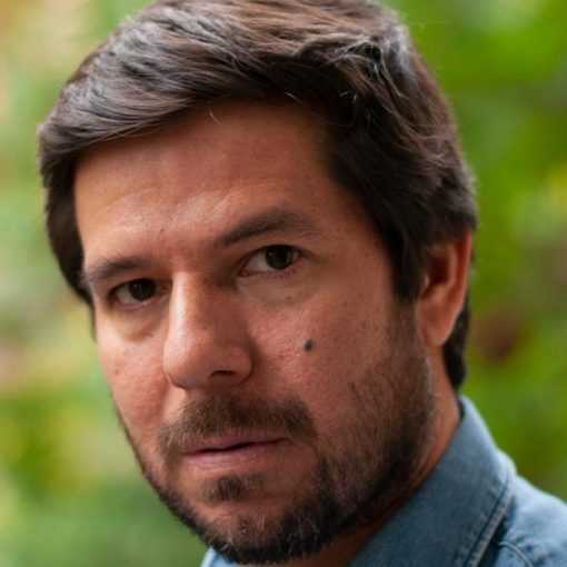 El escritor peruano Renato Cisneros, invitado al Festival Benengeli 2024
